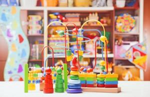 babyspielzeug-300x195.jpg