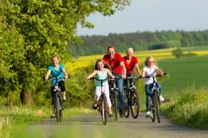 familie-fahrradtour-300x200.jpg