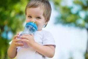 kind-durchfall-trinken-300x200.jpg