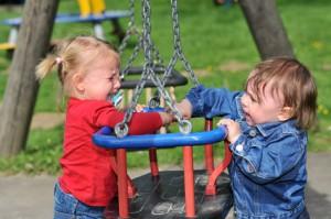 kinder-streiten-300x199.jpg