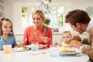 tischmanieren-kinder-300x200.jpg