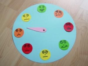 uhr-basteln-fertig-226x170.jpg