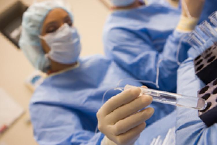 Knstliche Befruchtung: Krankenkasse zahlt die Hlfte - urbia.de