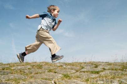 Junge rennen iStock mammamaart