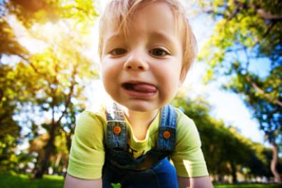 Kind im Park